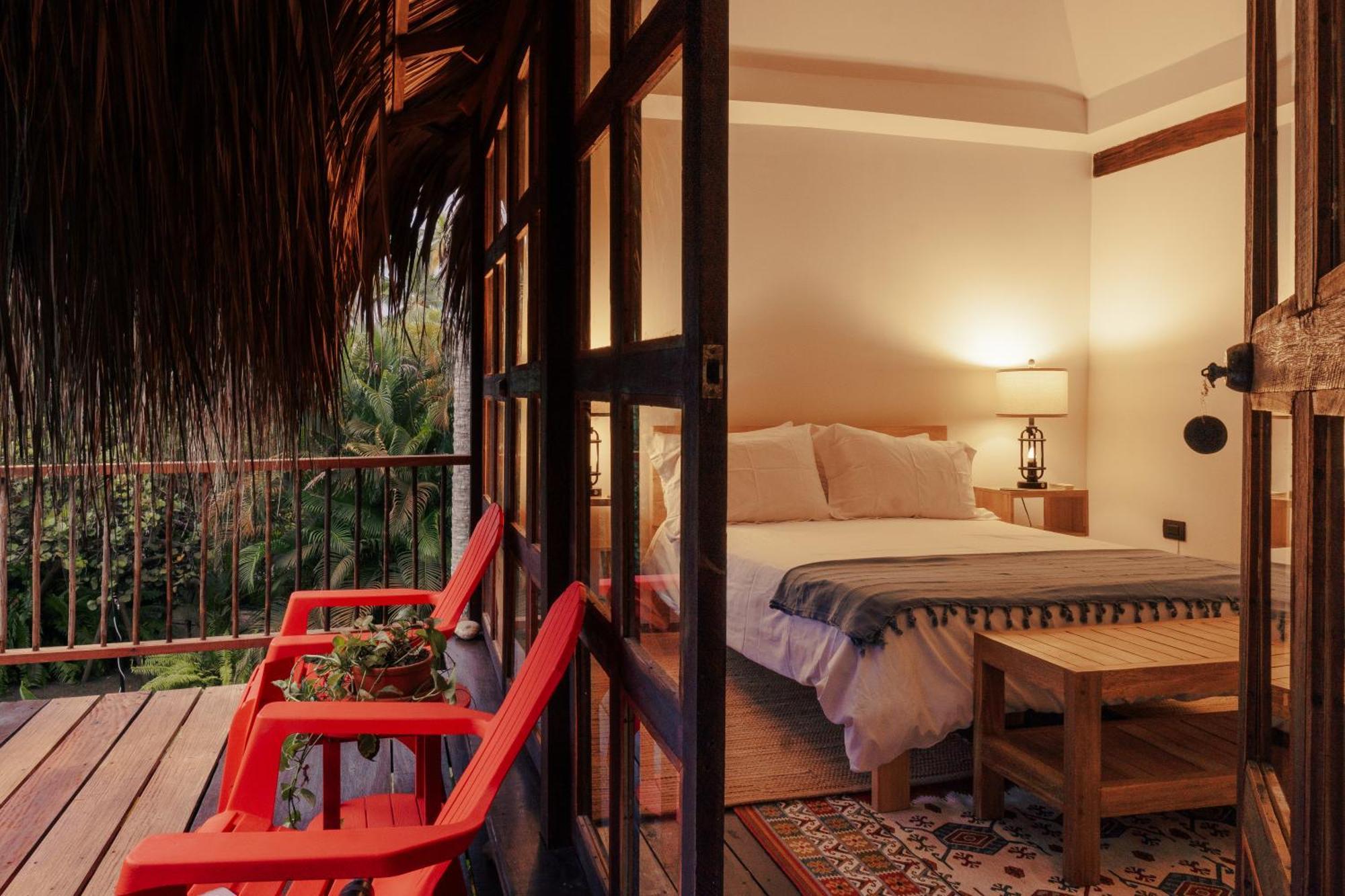 Solea Tropical